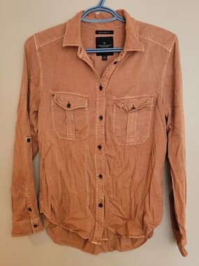 American Eagle Outfitters Boyfriend Fit Shirt in Dusty Rust